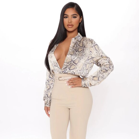 NWT! FASHION NOVA "Snake It Off" Snakeprint Animal Print Button Down Shirt Top - Picture 6 of 6